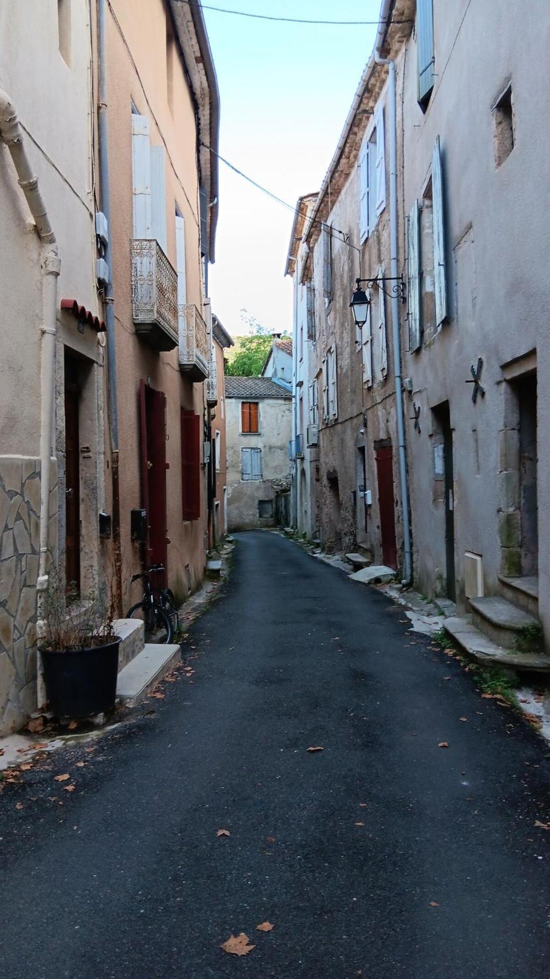 Appartement Pour 4 Personnes Dans Une Rue Tres Calme Saint-Laurent-le-Minier Exterior foto